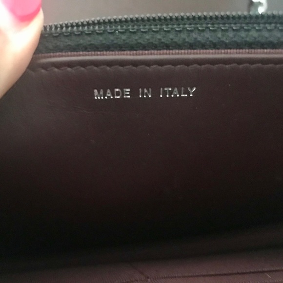 Authentic CHANEL Classic Wallet on Chain (WOC) - Picture 7 of 16